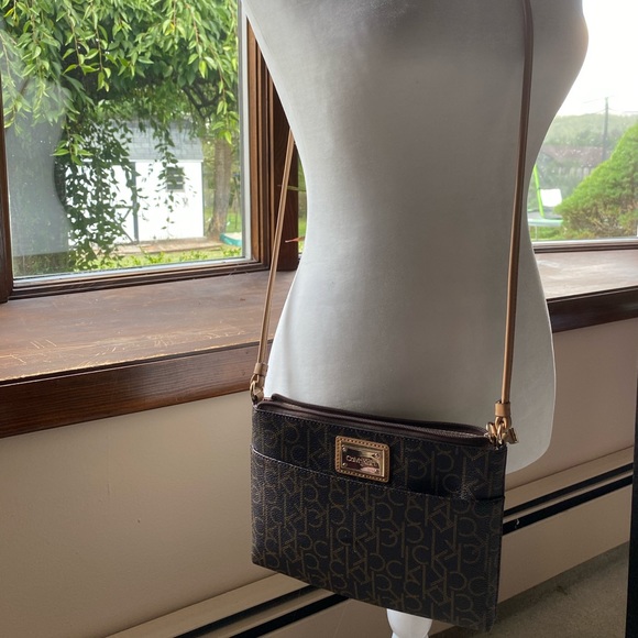 Calvin Klein Collection Handbags - CALVIN KLIEN LOGO PURSE